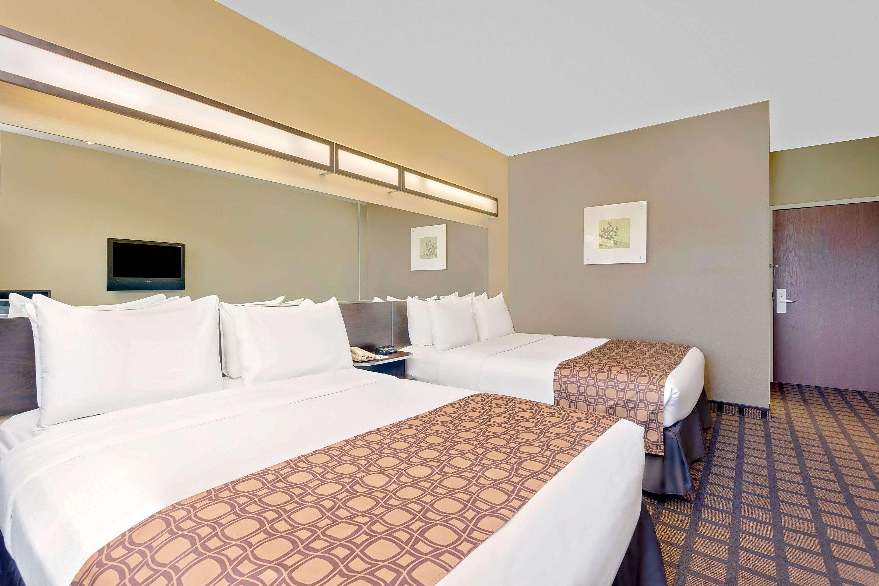 Microtel By Wyndham Perry National Fairground Area I-75 Buitenkant foto